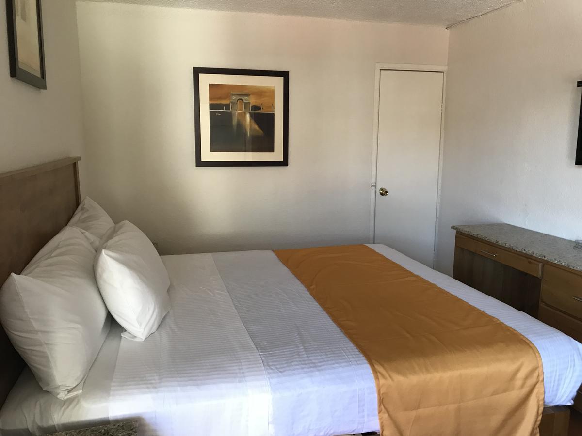 Hotel Guillen Jr Τιχουάνα Εξωτερικό φωτογραφία
