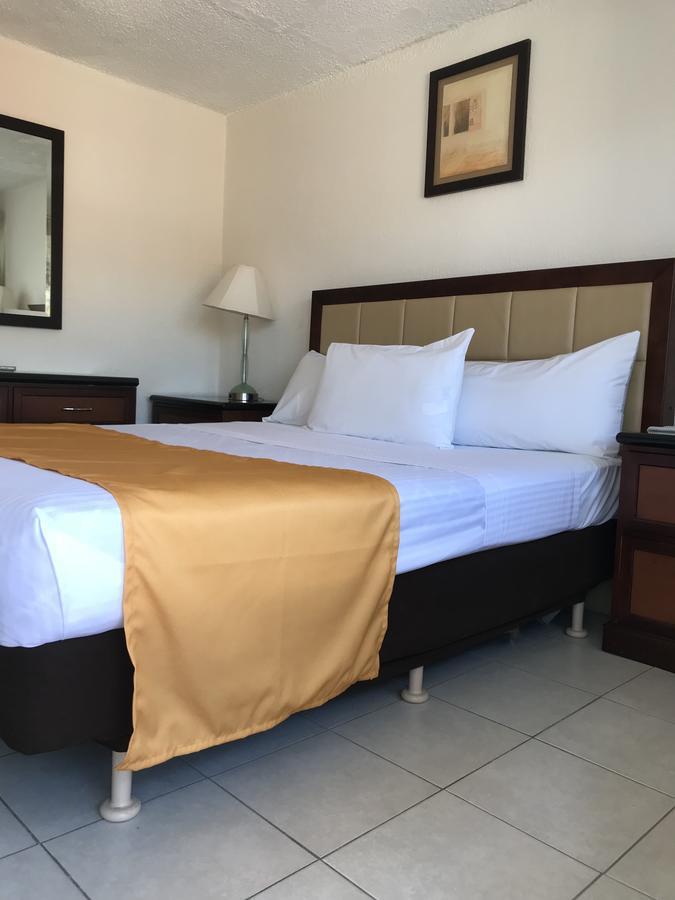 Hotel Guillen Jr Τιχουάνα Εξωτερικό φωτογραφία