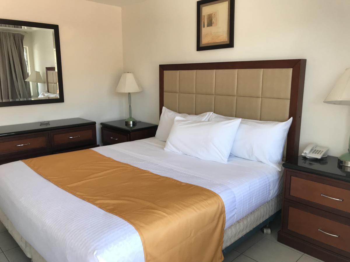 Hotel Guillen Jr Τιχουάνα Εξωτερικό φωτογραφία
