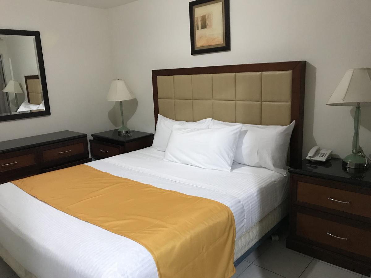 Hotel Guillen Jr Τιχουάνα Εξωτερικό φωτογραφία