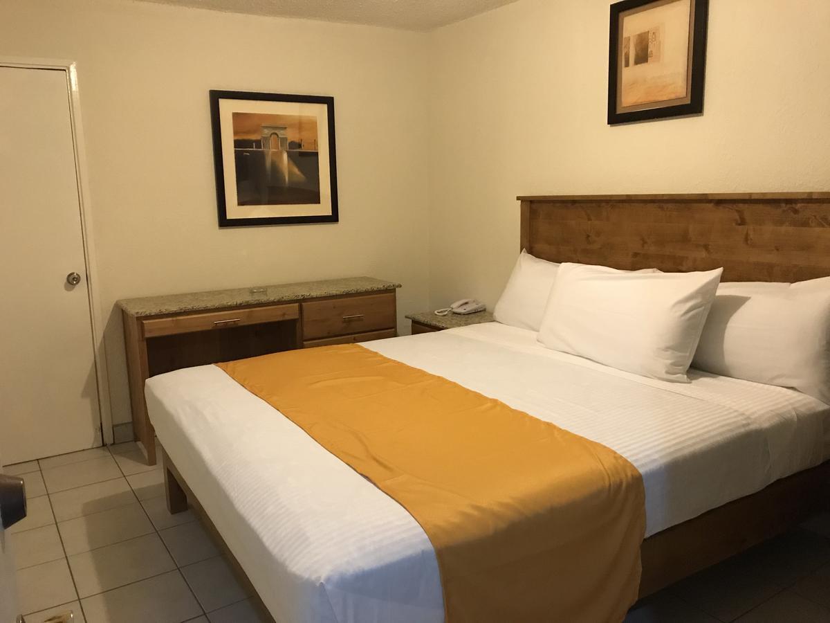 Hotel Guillen Jr Τιχουάνα Εξωτερικό φωτογραφία